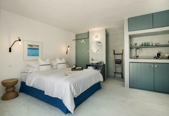 Bougain_Villa_guest_annex_bedroom_0