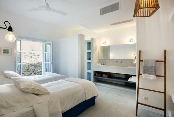 BougainVilla_Mykonos_Bedroom_twin_beds